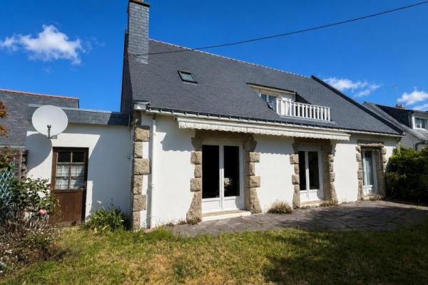 Maison pleine de charme avec beaux volumes très proche mer