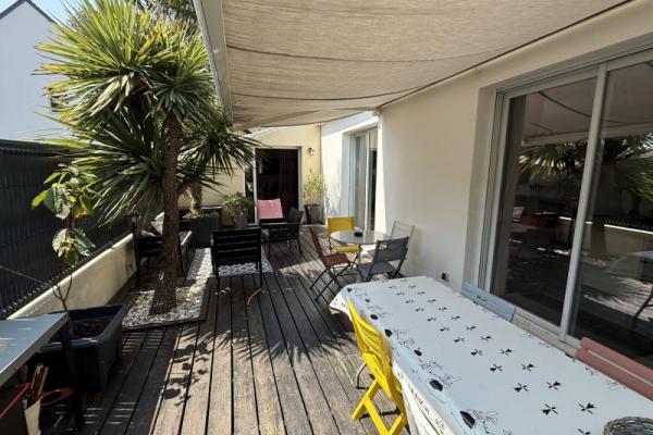 DAMGAN : Une maison unique avec jacuzzi à 250 m du littoral