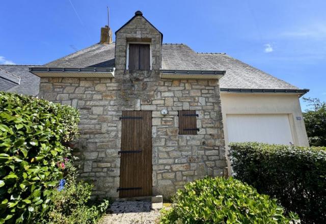DAMGAN : Maison à 100m de la mer