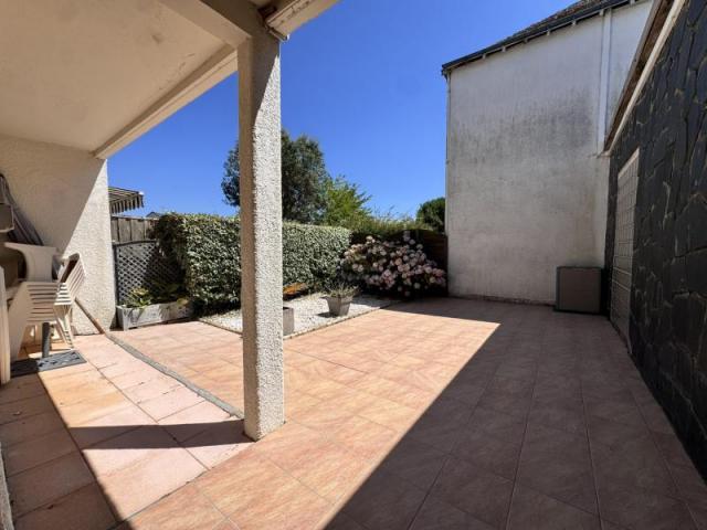 RARE : T2 avec terrasse et parking, plage à pied à Damgan