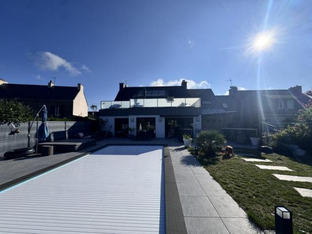Maison d'exception avec piscine à deux pas du port de Pénerf
