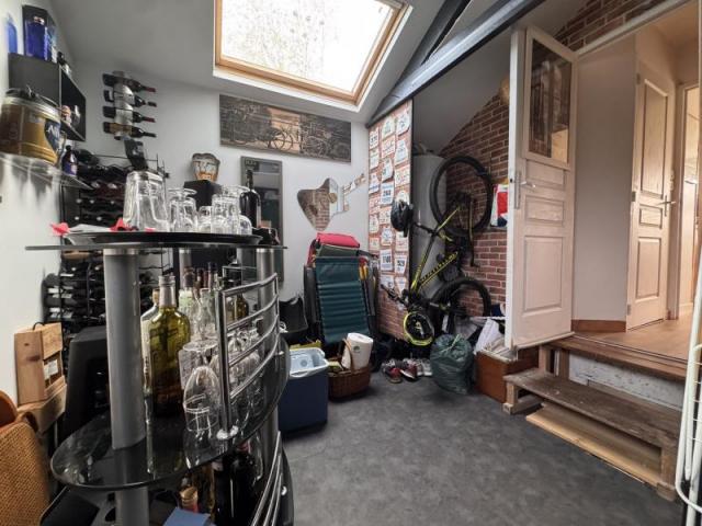 DAMGAN CENTRE : tout à pieds à 150m de la mer