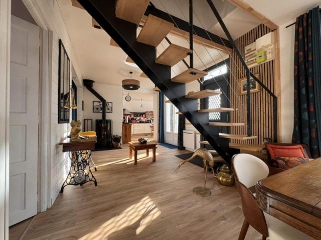 DAMGAN CENTRE : tout à pieds à 150m de la mer