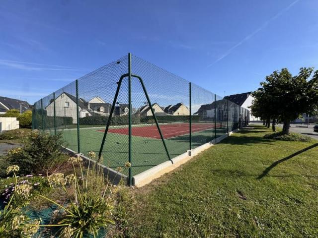 DAMGAN – T2 refait à neuf, mer à pied