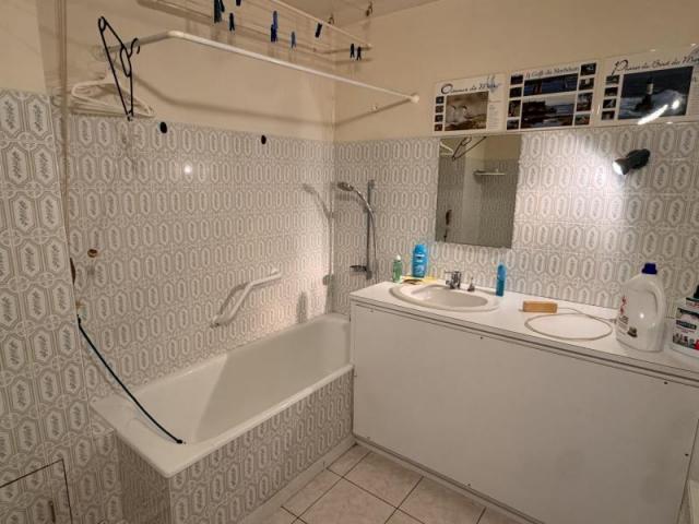 Emplacement exceptionnel : plage à pied, centre à 5 min !