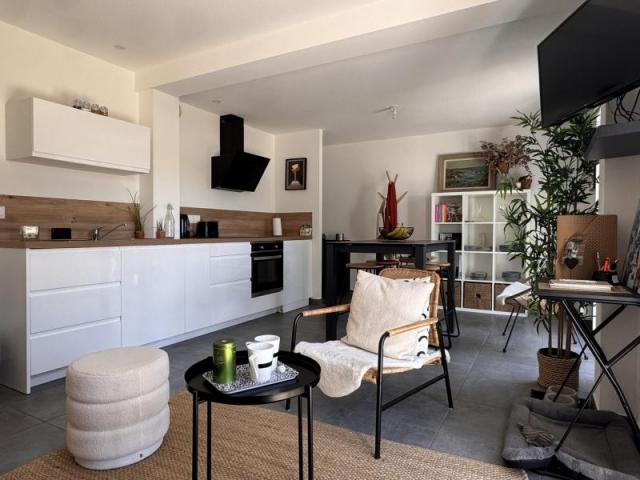 Charme et lumière à 5 min du bourg