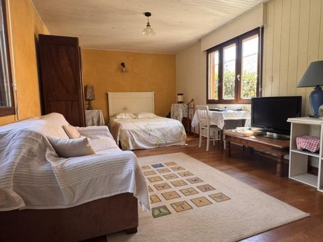 Havre de paix boisé à deux pas de la mer