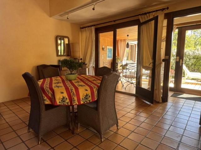 Havre de paix boisé à deux pas de la mer