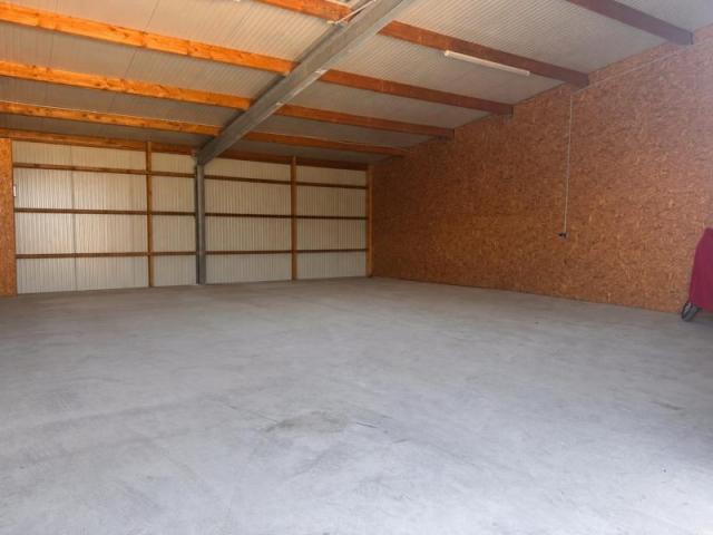 Local commercial neuf proche DAMGAN 172 m²