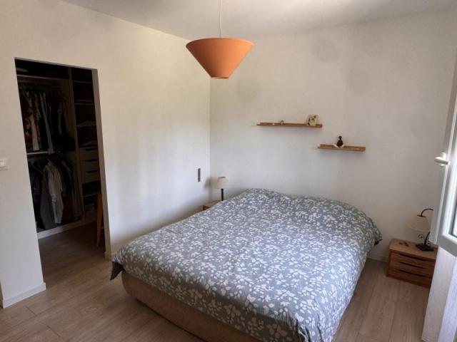 AMBON : Maison plain pied + local
