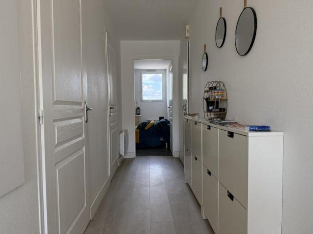 Un appartement prêt à vivre, dans un environnement calme et re