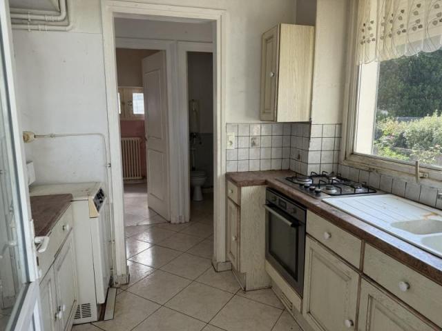 Maison à rénover avec vue mer à 50 m de la plage