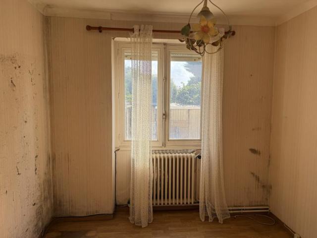 Maison à rénover avec vue mer à 50 m de la plage