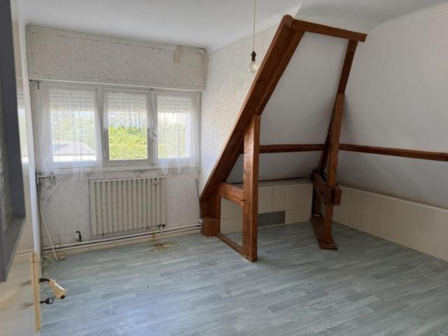 Maison à rénover avec vue mer à 50 m de la plage