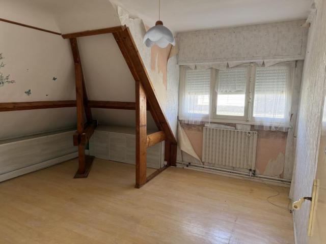 Maison à rénover avec vue mer à 50 m de la plage