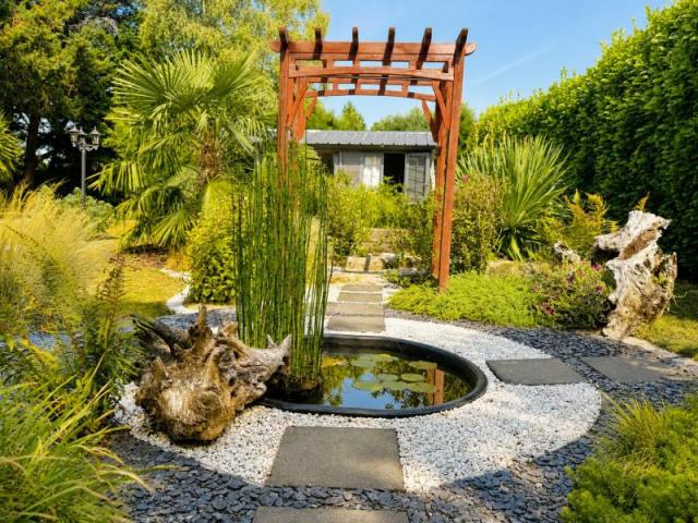 Longère de caractère rénovée - Jardin paysagé d'exception ?