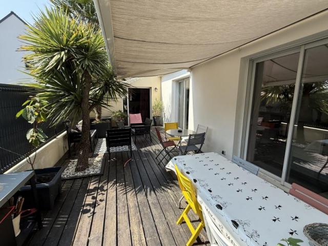 DAMGAN : Une maison unique avec jacuzzi à 250 m du littoral