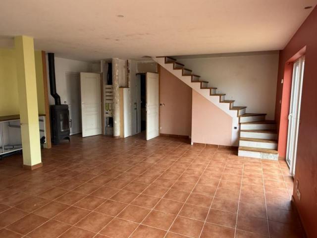 Maison 3 niveaux à rénover