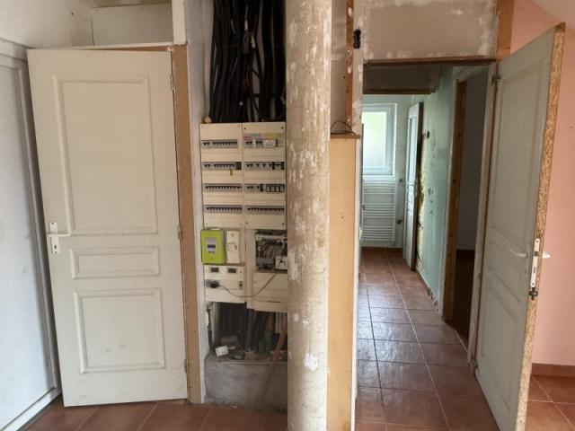 Maison 3 niveaux à rénover