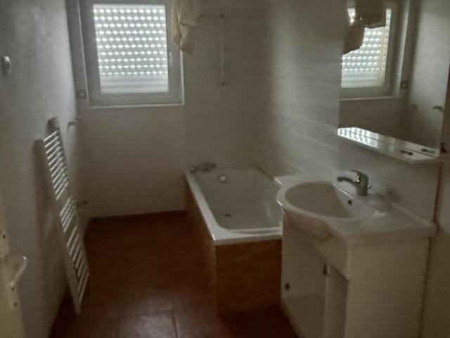Maison 3 niveaux à rénover