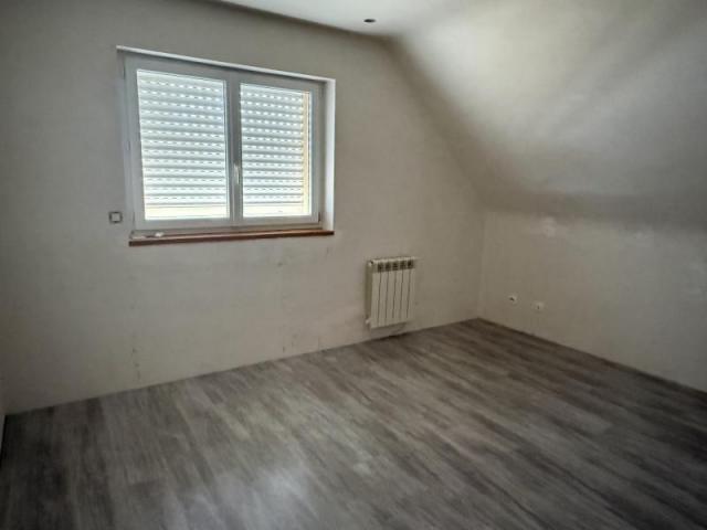 Maison 3 niveaux à rénover