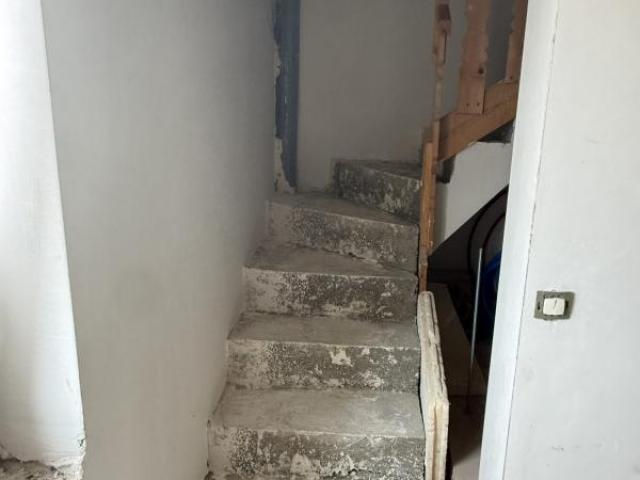 Maison 3 niveaux à rénover