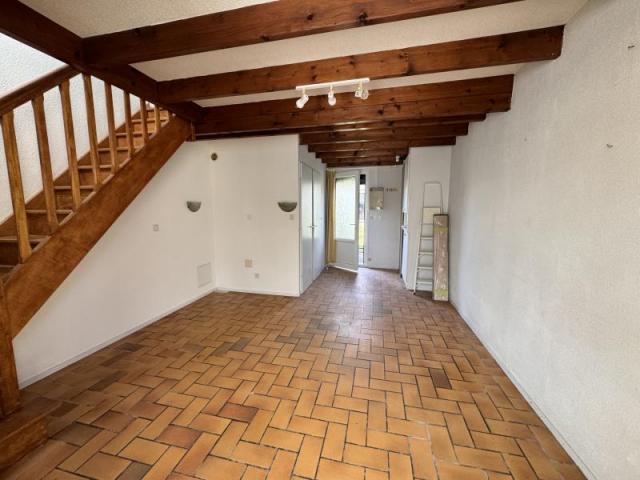 DAMGAN : A VENDRE MAISON 2 CHAMBRES 50m DE LA MER